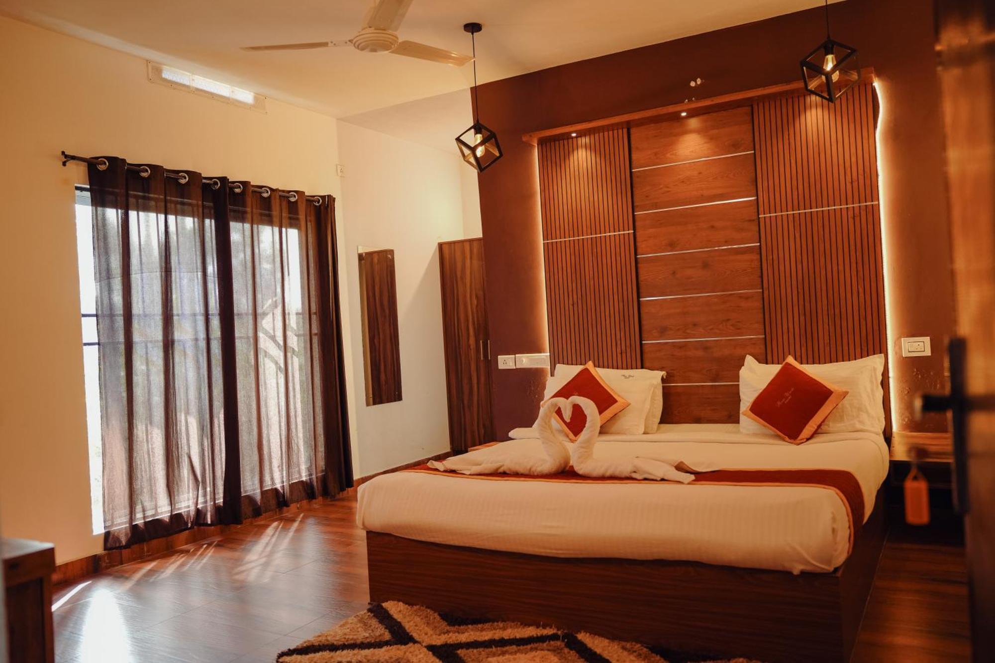 Haze Woods Resort Vaduvanchal Exterior photo