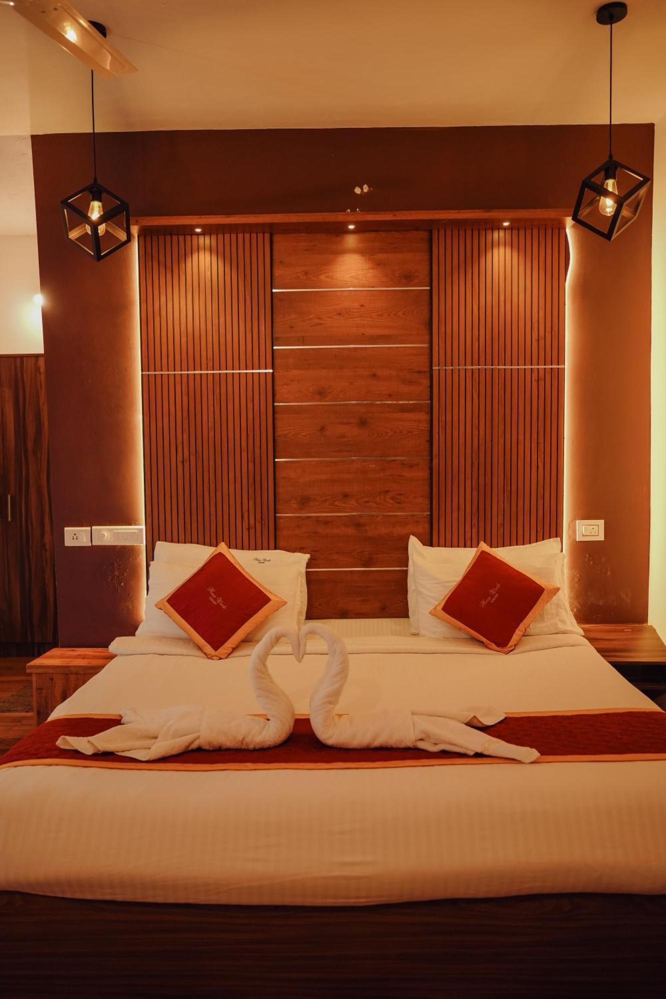 Haze Woods Resort Vaduvanchal Exterior photo