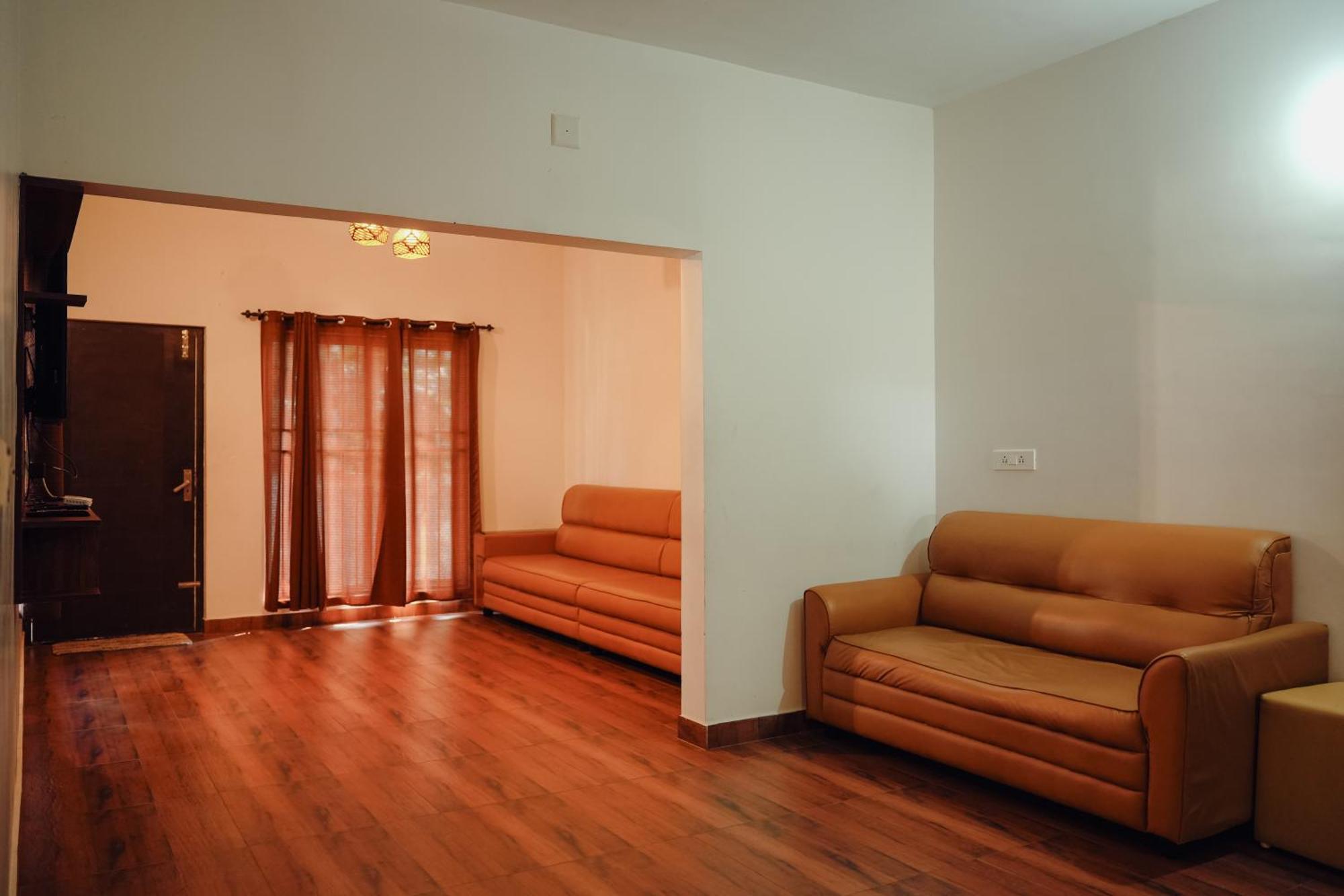 Haze Woods Resort Vaduvanchal Exterior photo
